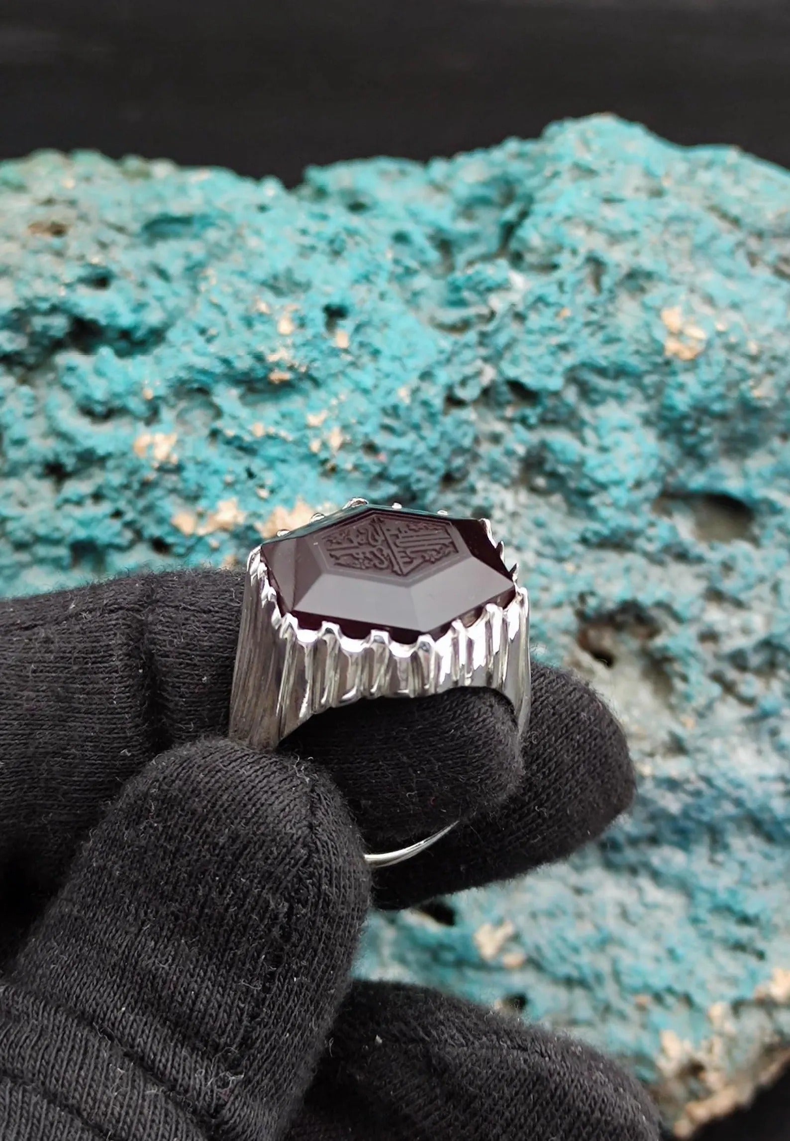 Bismillahirrahmanirrahim is written on the Original Agate Stone