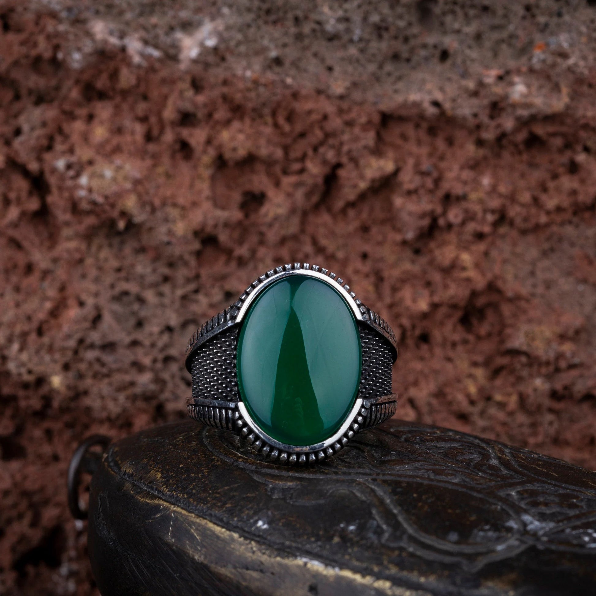 Oval Green Aqeeq Men Ring