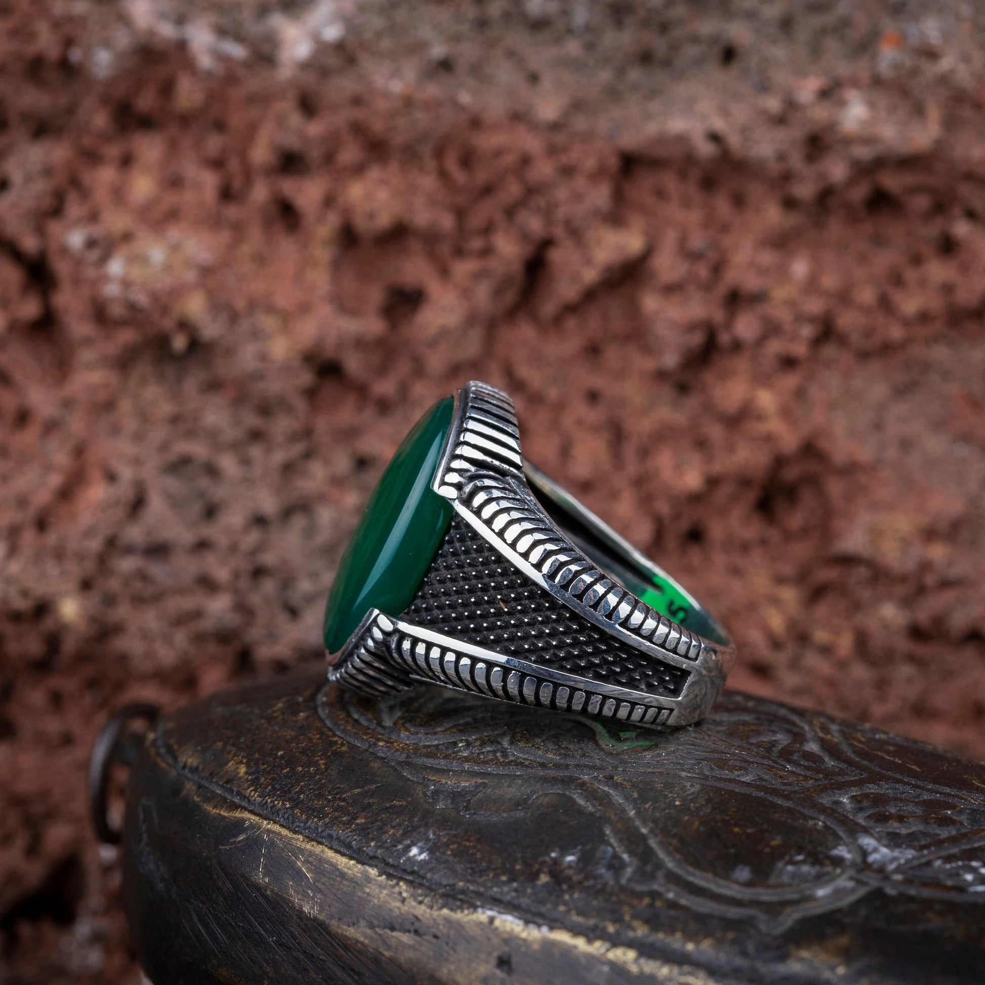 Oval Green Aqeeq Men Ring