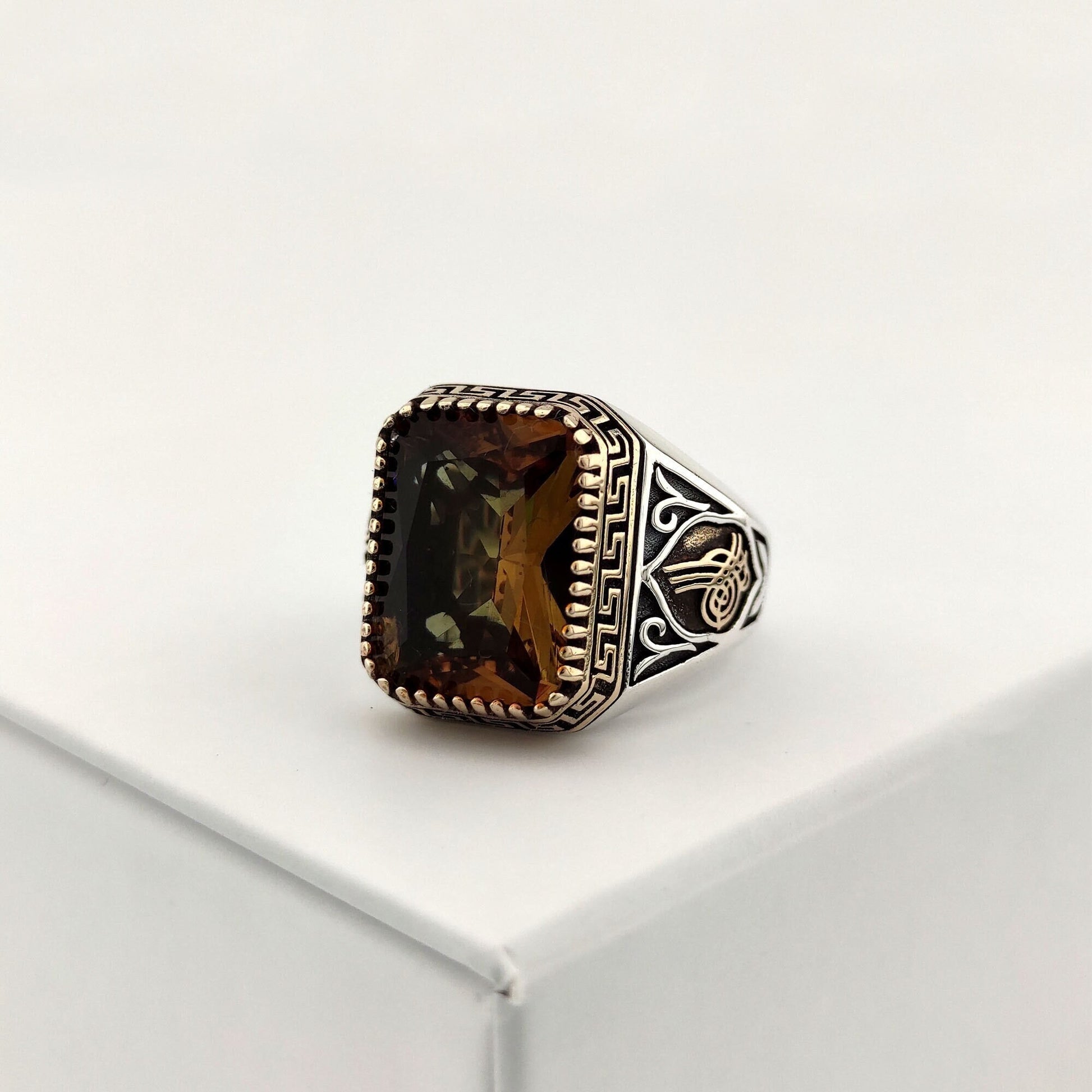 Huge Alexandrite Stone Silver Ring