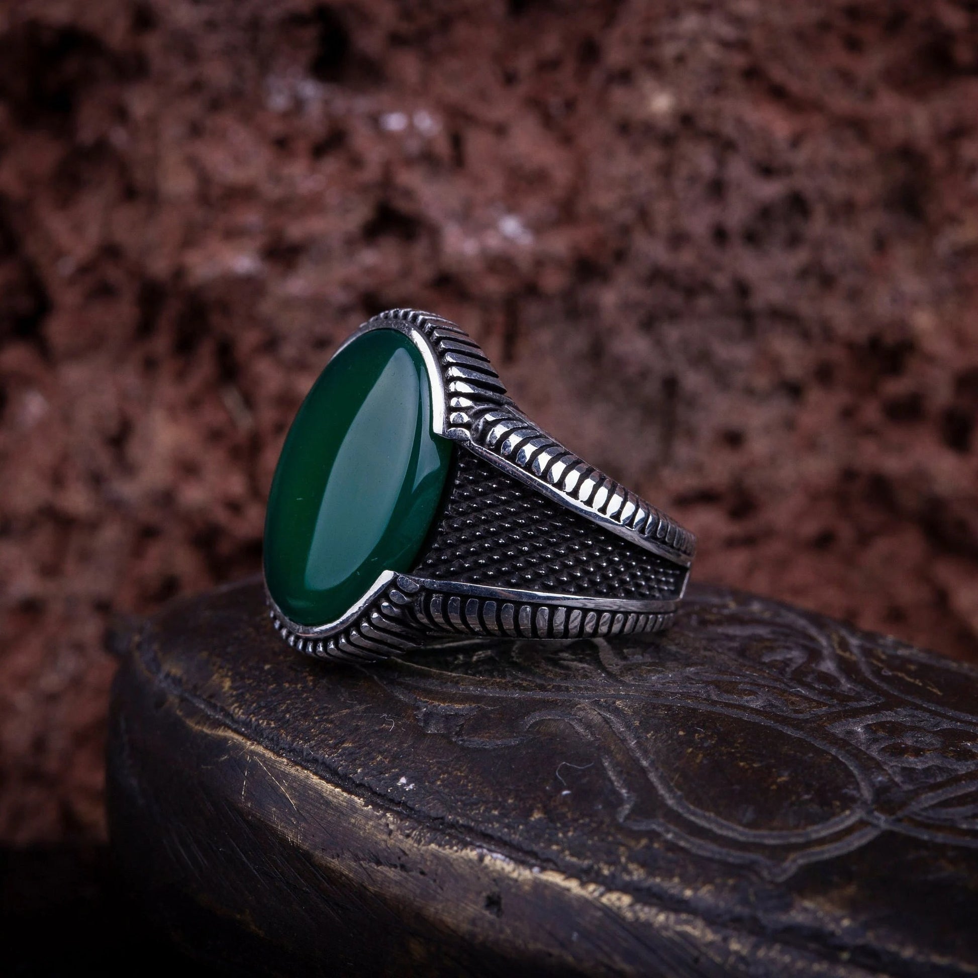 Oval Green Aqeeq Men Ring