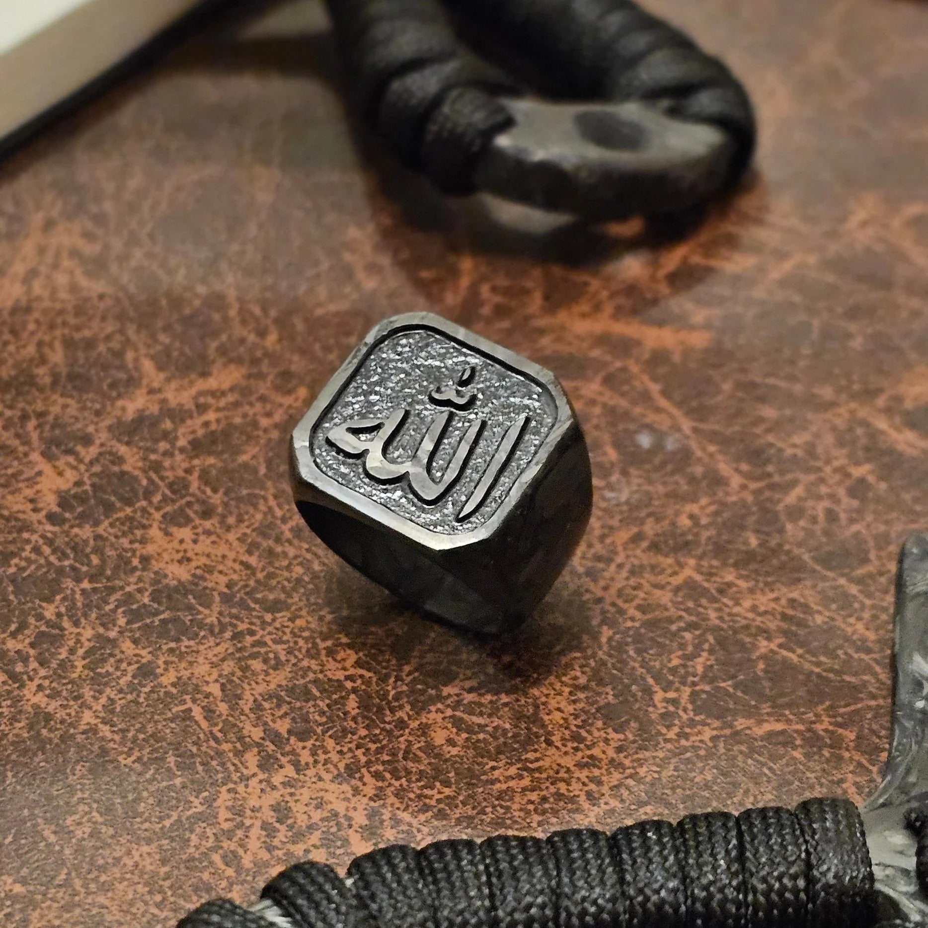 Allah in Arabic signet ring in forged carbon fiber