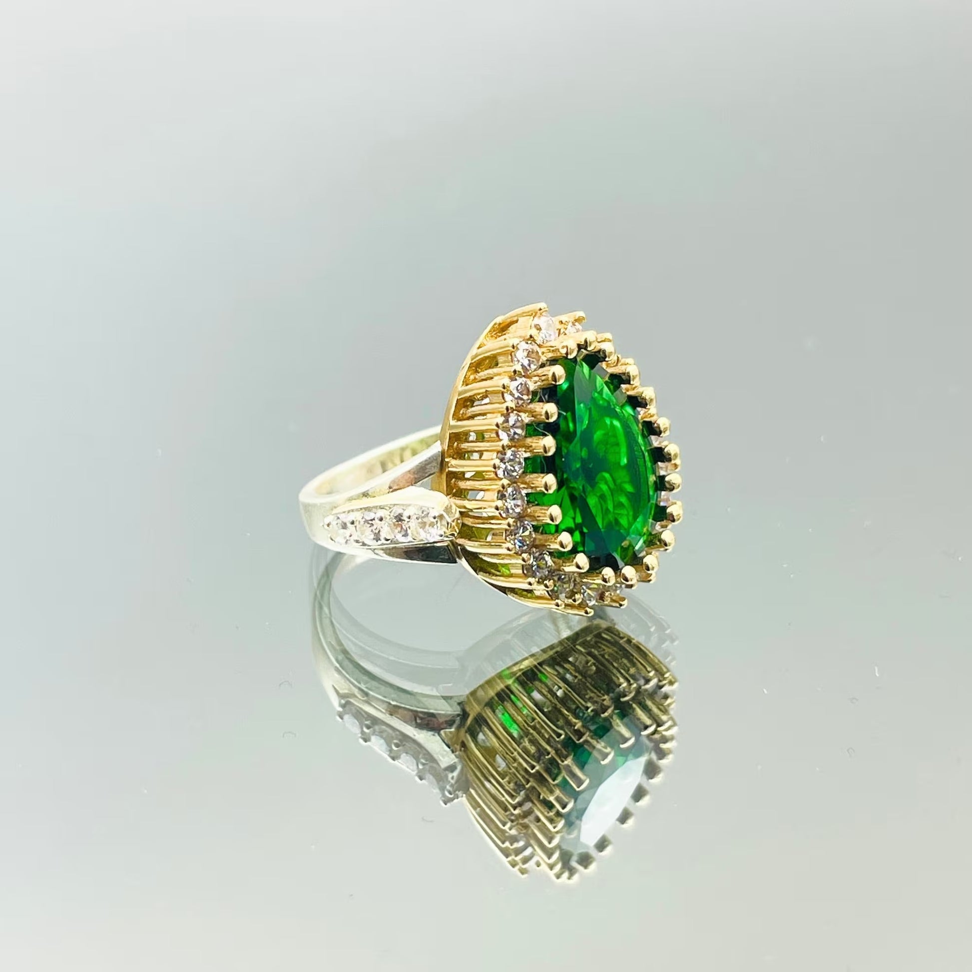 Women Emerald Silver Ring