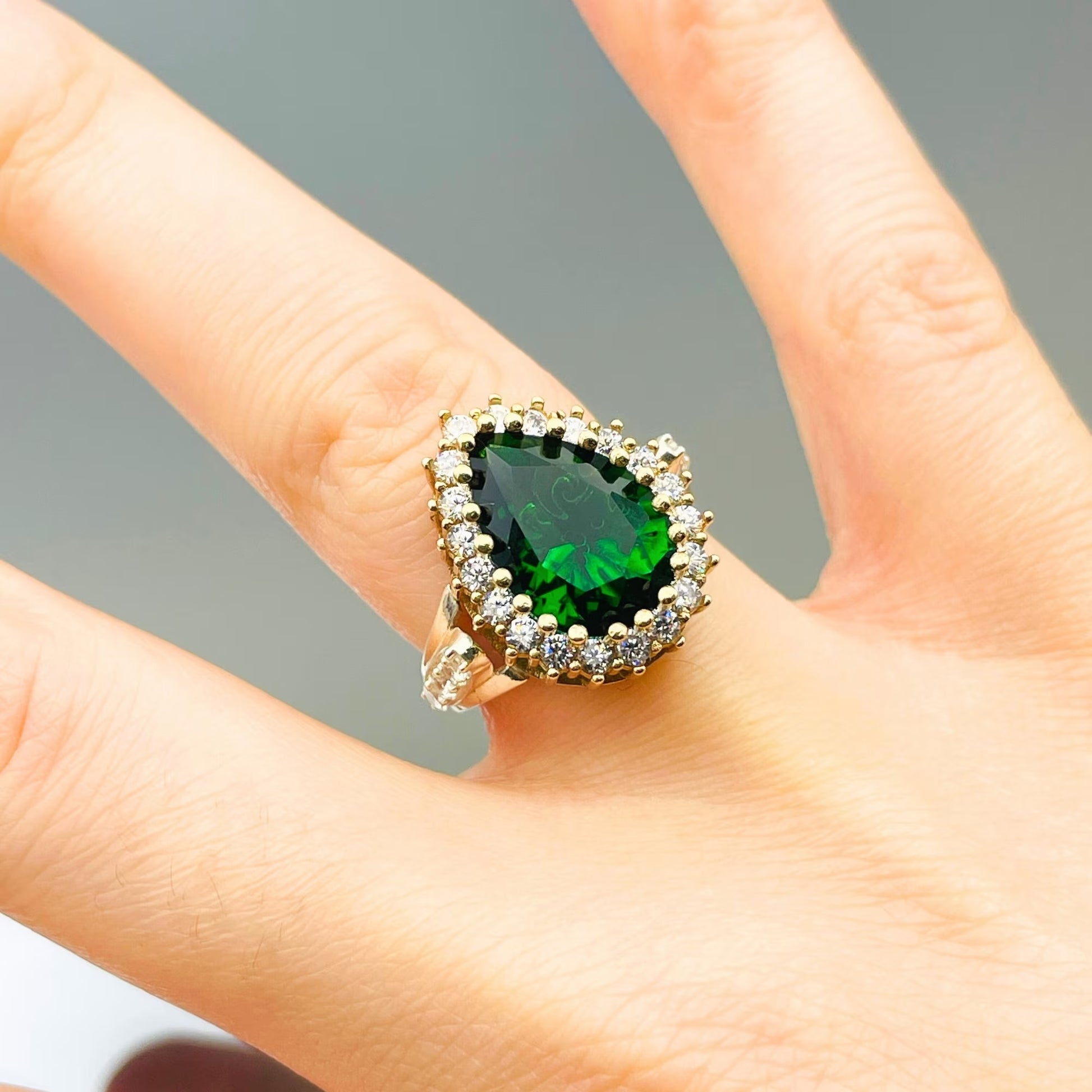 Women Emerald Silver Ring