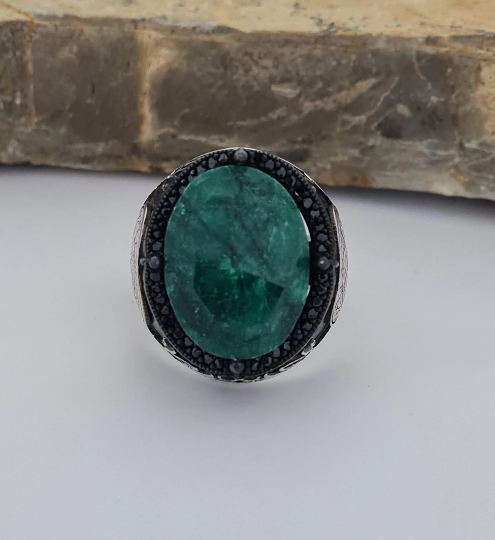 Solomon Symbol Emerald Stone Silver Ring