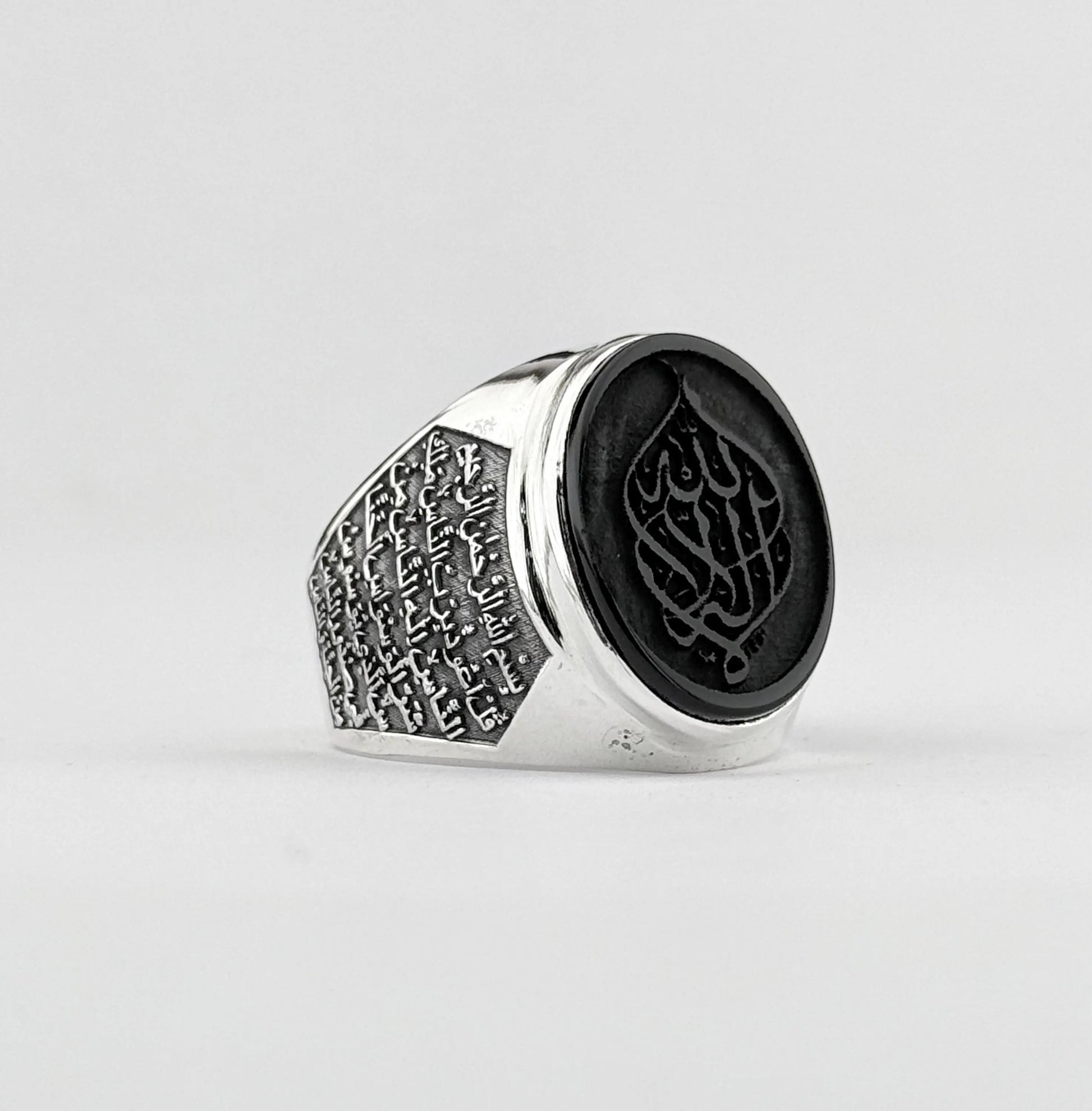 Protective Onyx Ring