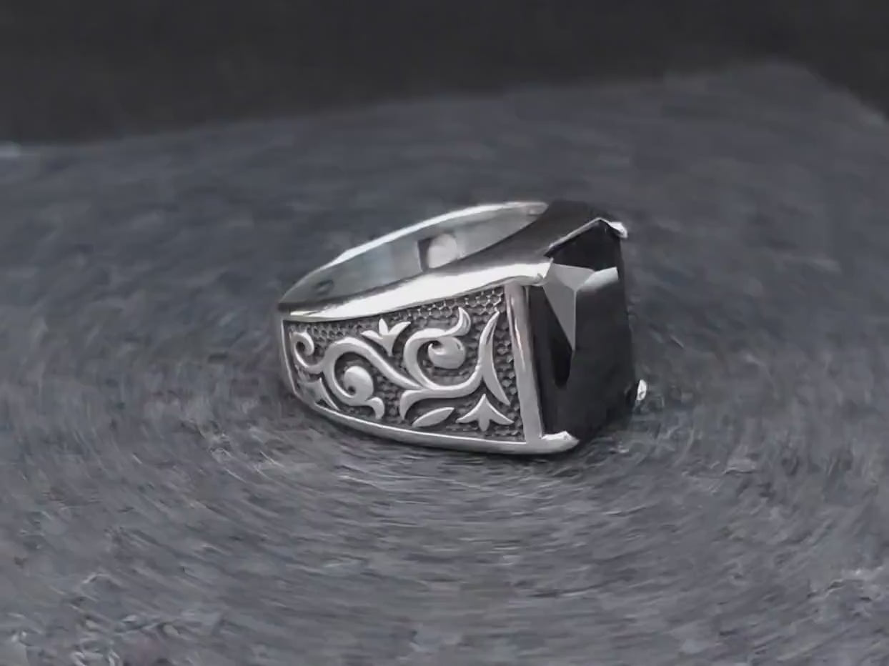 Silver Onyx Stone Ring